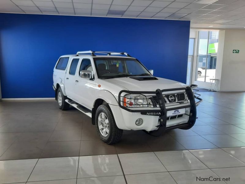 Nissan NP300 2.5 TDi D/C 4x4 in Namibia