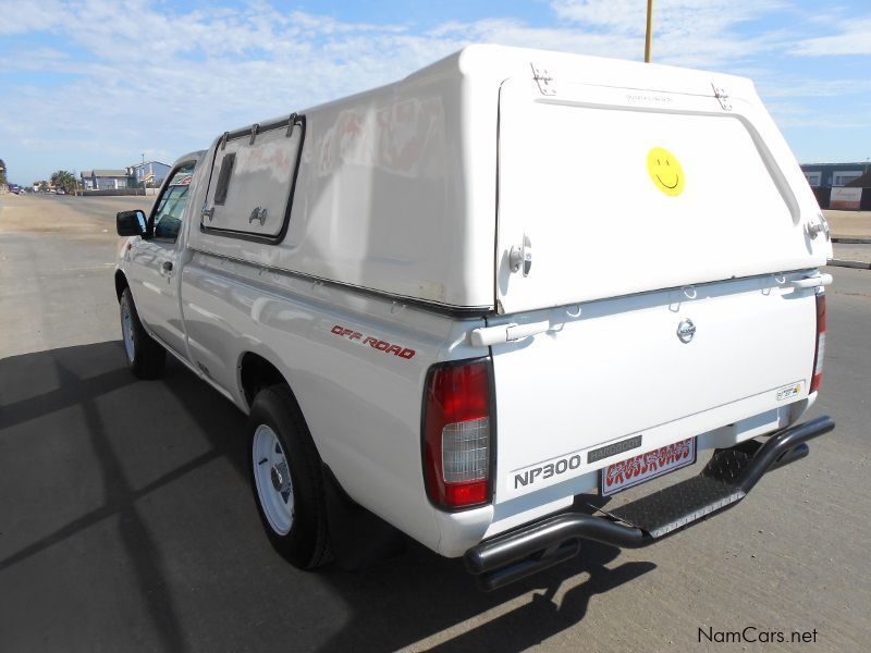 Nissan NP300 2.5 Tdi in Namibia