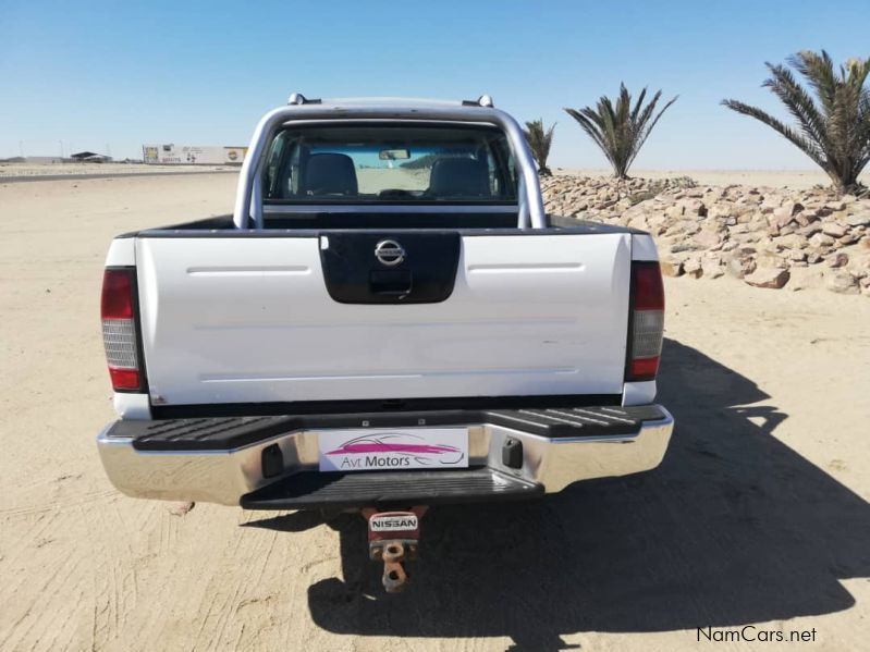 Nissan NP300 2.5 Tdi Hi-Rider DC 4x4 in Namibia