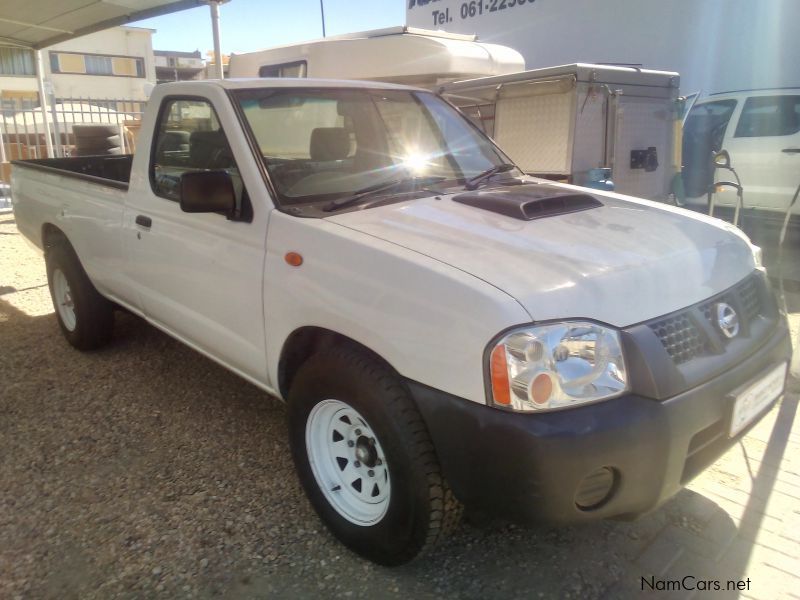 Nissan NP300 2.5CDI S/CAB 4X2 in Namibia