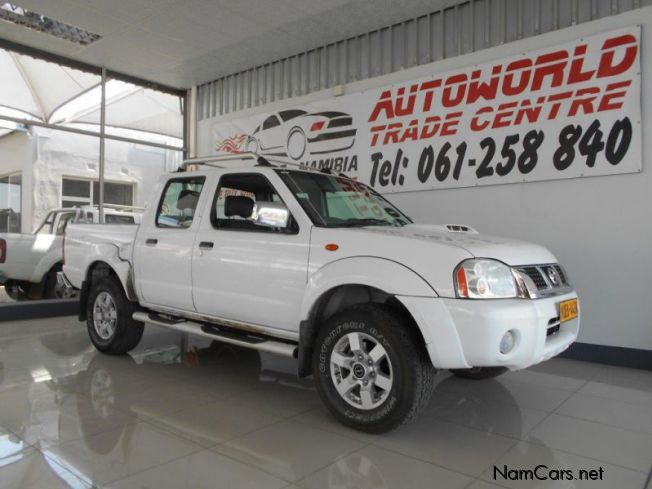 Nissan NP300 2.5D in Namibia