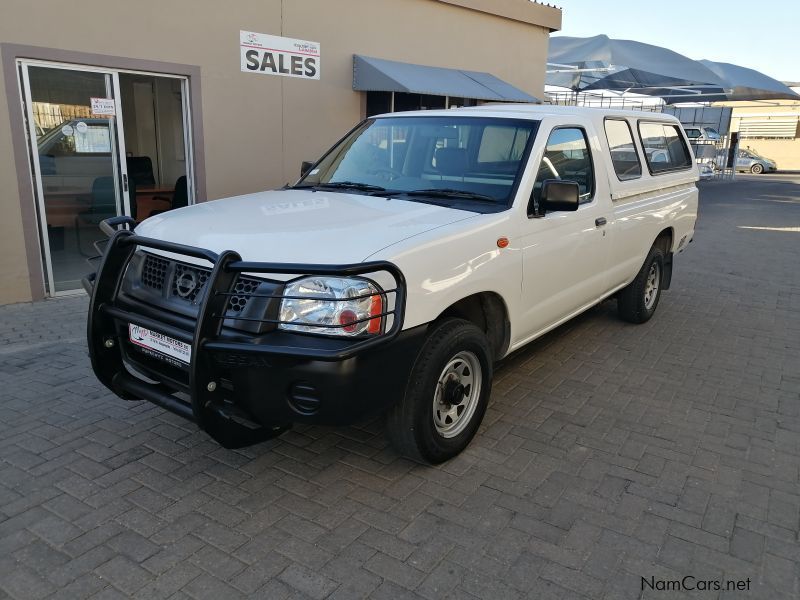 Nissan NP300 Hardbody 2.0i LWD P/U S/C in Namibia