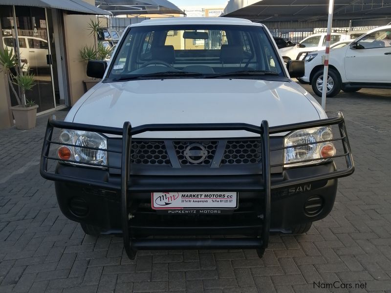 Nissan NP300 Hardbody 2.0i LWD P/U S/C in Namibia