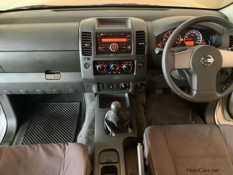 Nissan Navara 2.5 DCI XE 4x4 in Namibia