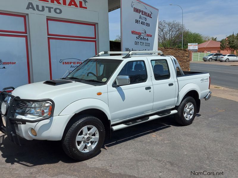 Nissan Np300 2.5 Tdi 4x4 P/u D/c in Namibia