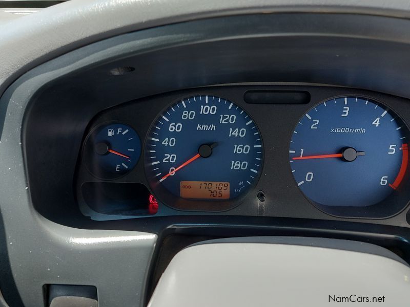 Nissan Np300 2.5 Tdi 4x4 P/u D/c in Namibia