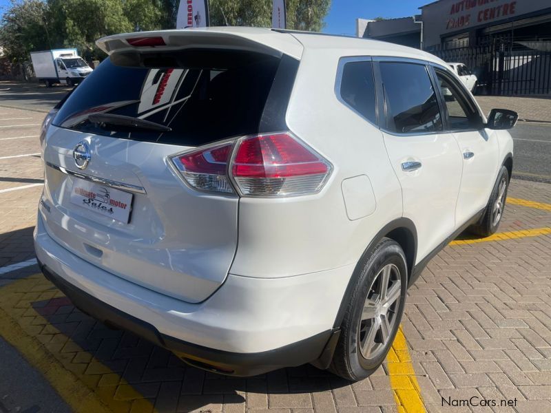 Nissan X Trail 2.0 XE in Namibia