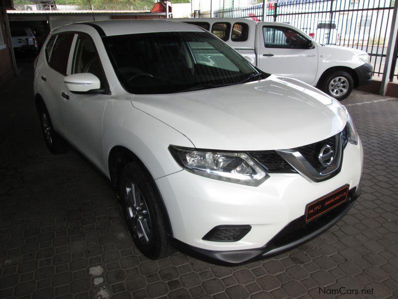 Nissan X-trail 2.0 XE in Namibia