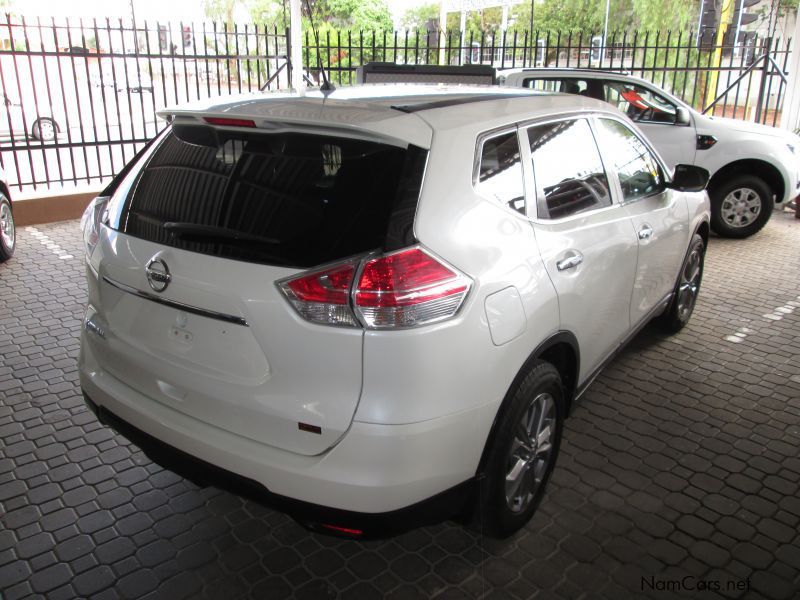 Nissan X-trail 2.0 XE in Namibia