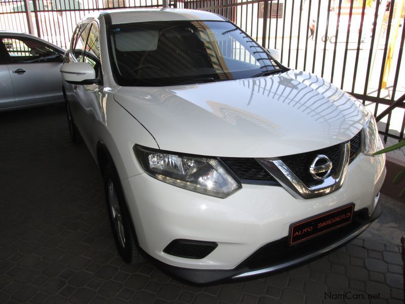 Nissan X-trail 2.0 XE in Namibia