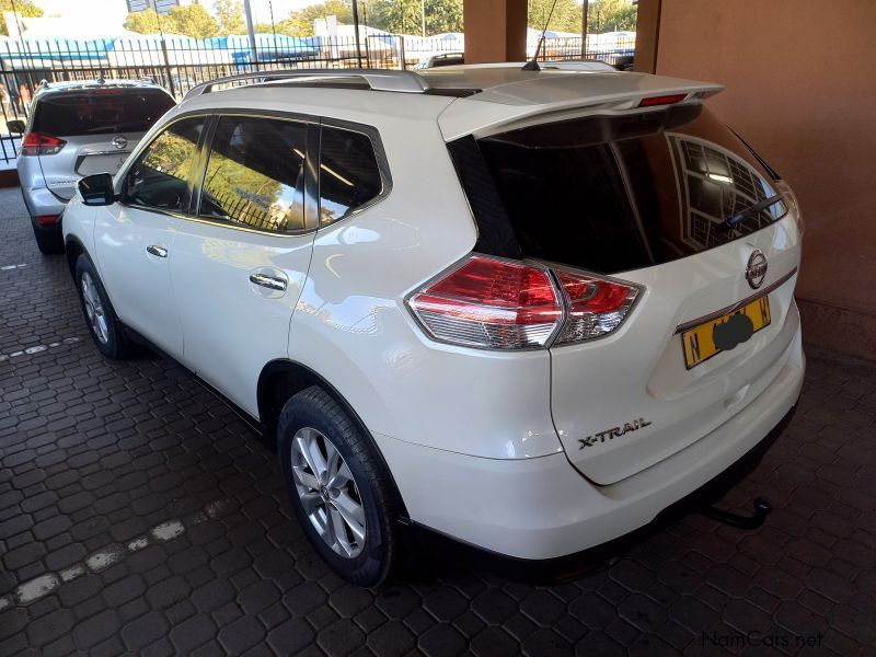 Nissan X-trail 2.5CVT Accenta 4x4 in Namibia