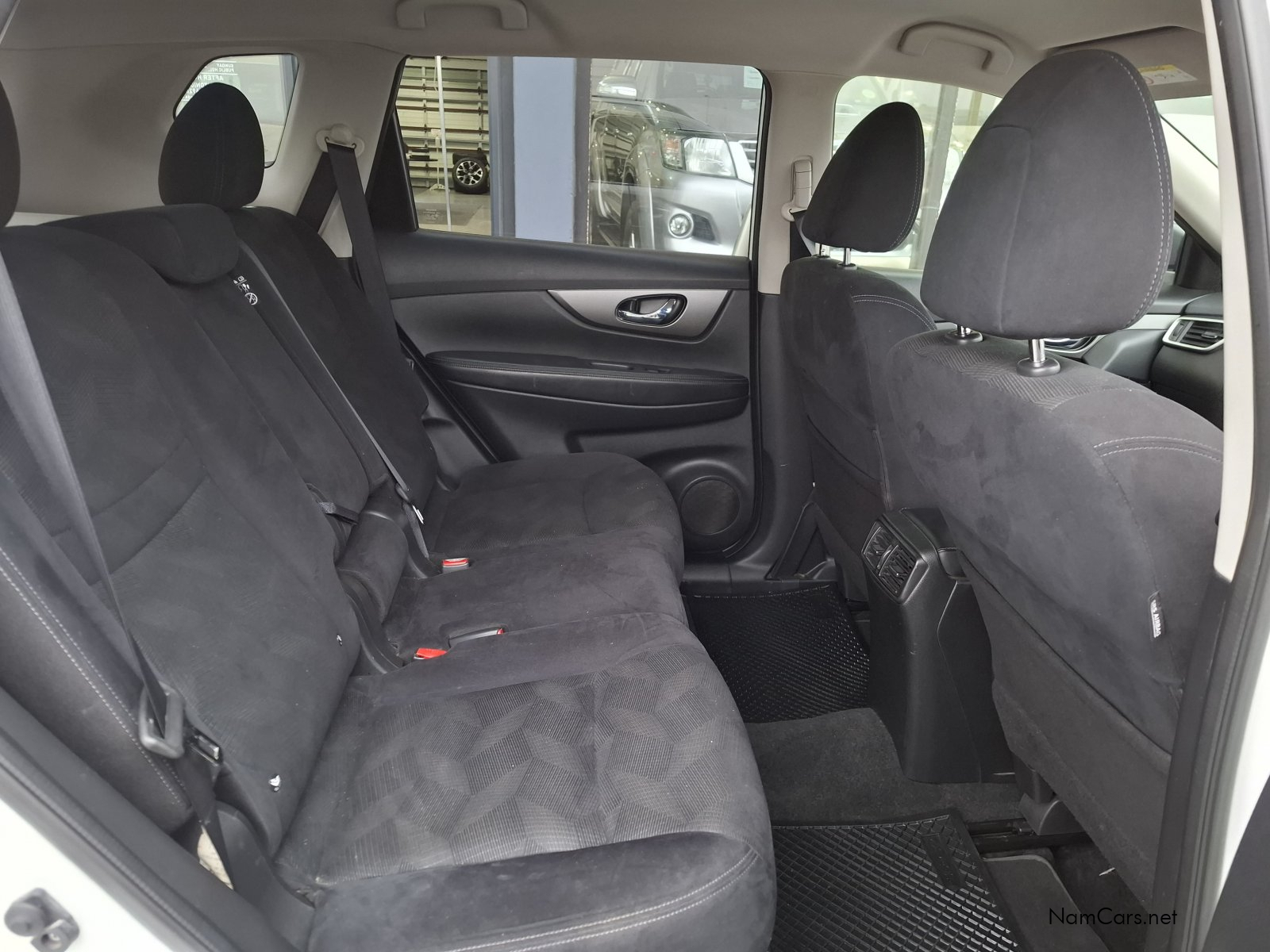 Nissan XTRAIL1.6 LE DCI 4X4 in Namibia