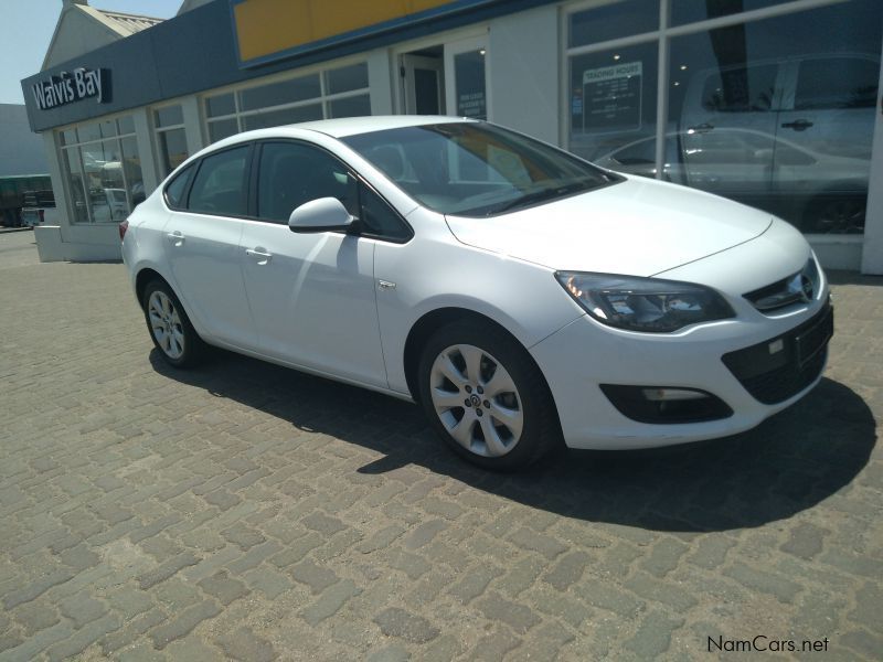 Opel Astra 1.6 Essentia 4 dr in Namibia