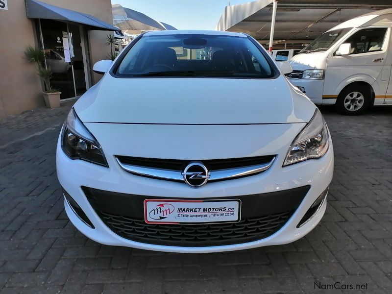 Opel Astra 1.6T Cosmo in Namibia