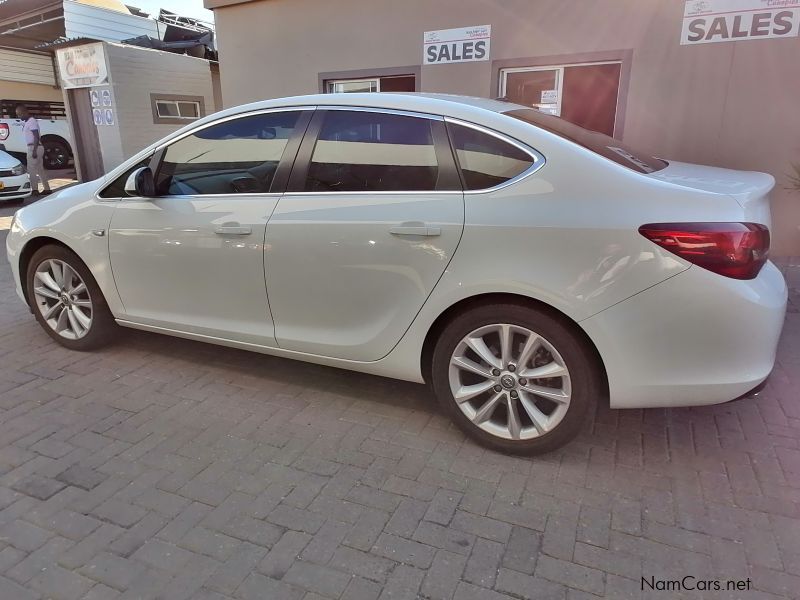 Opel Astra 1.6T Cosmo in Namibia