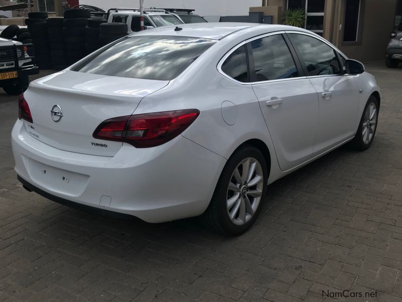 Opel Astra 1.6T Cosmo in Namibia