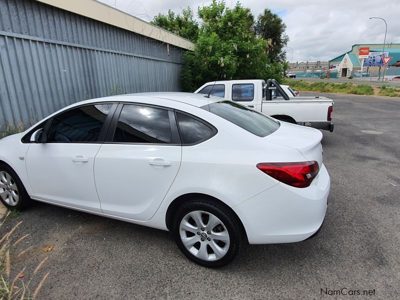 Opel Astra Essentia 1.6 in Namibia