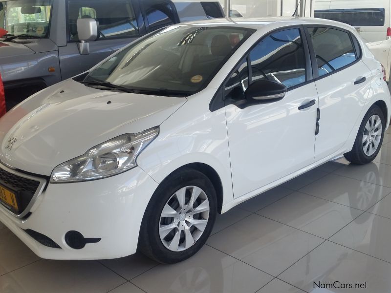 Peugeot 208 1.2i Hatch in Namibia