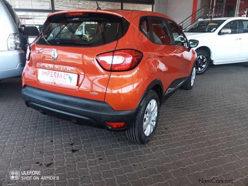 Renault Captur 900cc Expression (66Kw) in Namibia