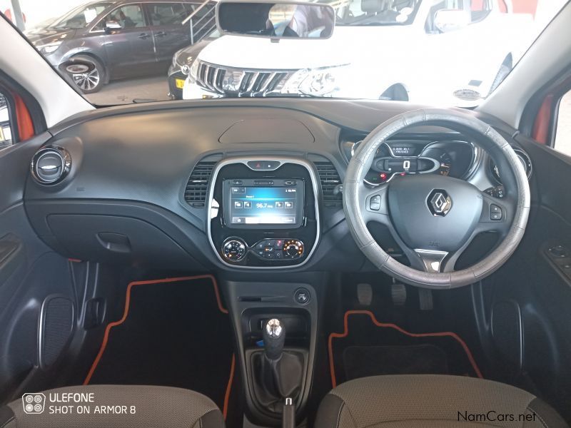 Renault Captur 900cc Expression (66Kw) in Namibia