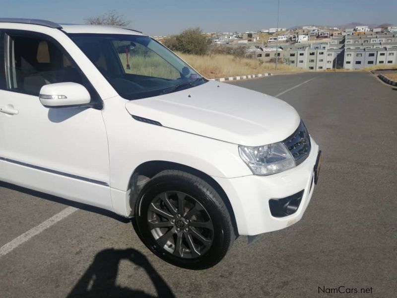 Suzuki GRAND VITARA SUMMIT 2.4i 4x4 in Namibia