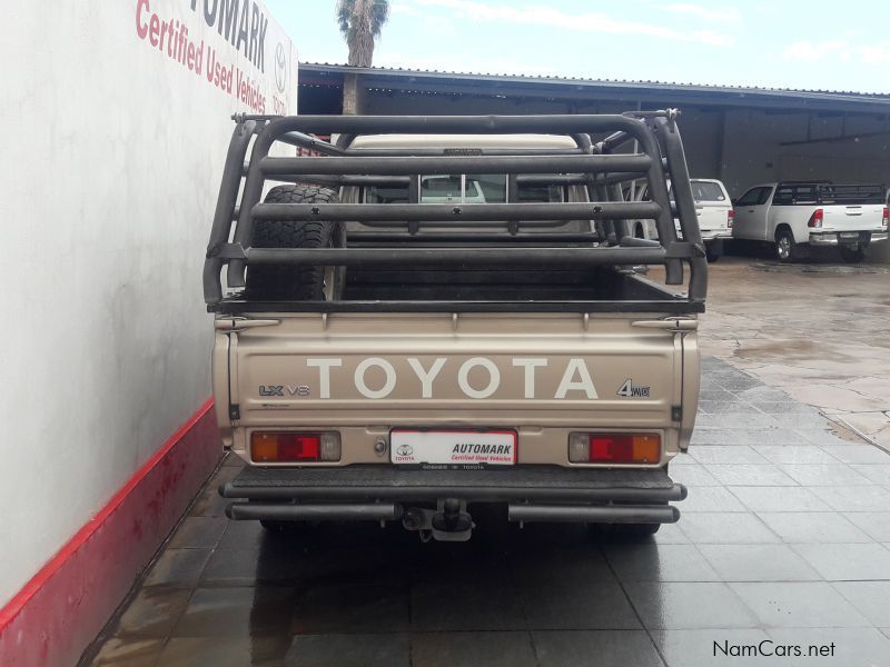 Toyota 4.5 V8 SINGLE CAB in Namibia