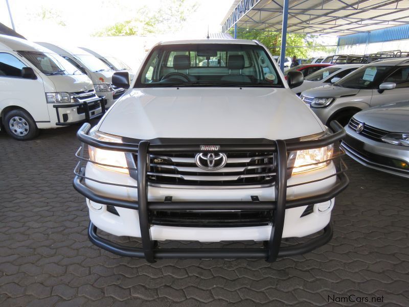 Toyota HILUX 2.5 D4D 4X4 S/CAB SRX in Namibia