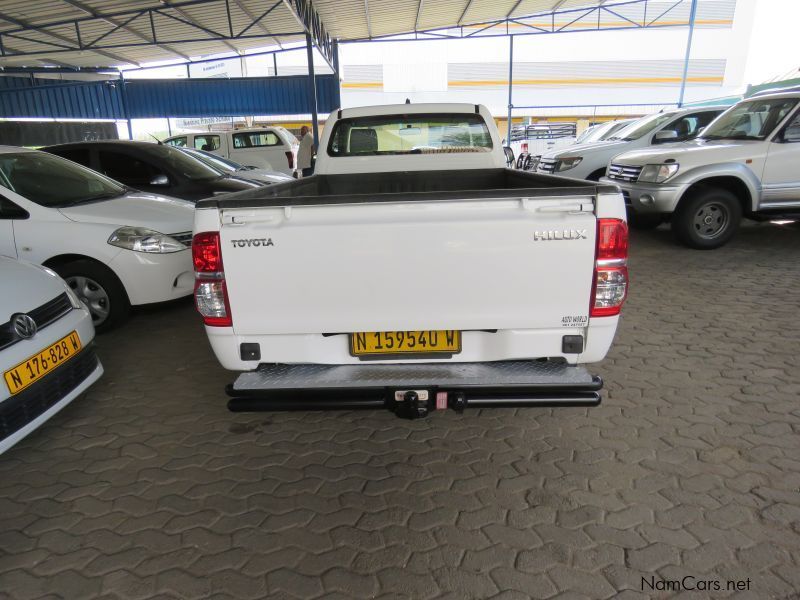 Toyota HILUX 2000 VVTI A/CON in Namibia