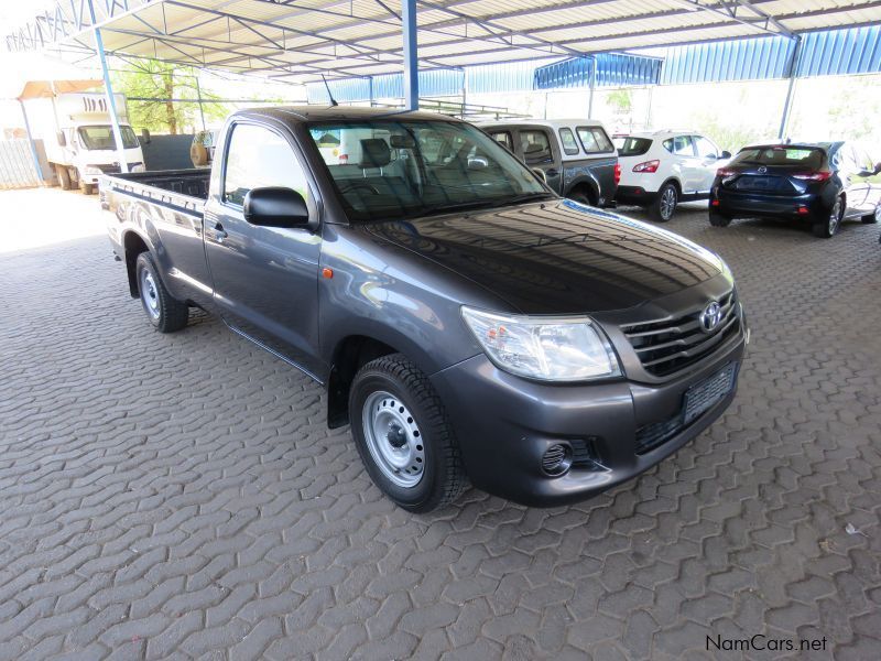 Toyota HILUX 2000 VVTI A/CON in Namibia