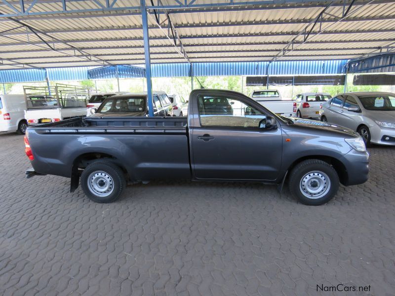 Toyota HILUX 2000 VVTI A/CON in Namibia