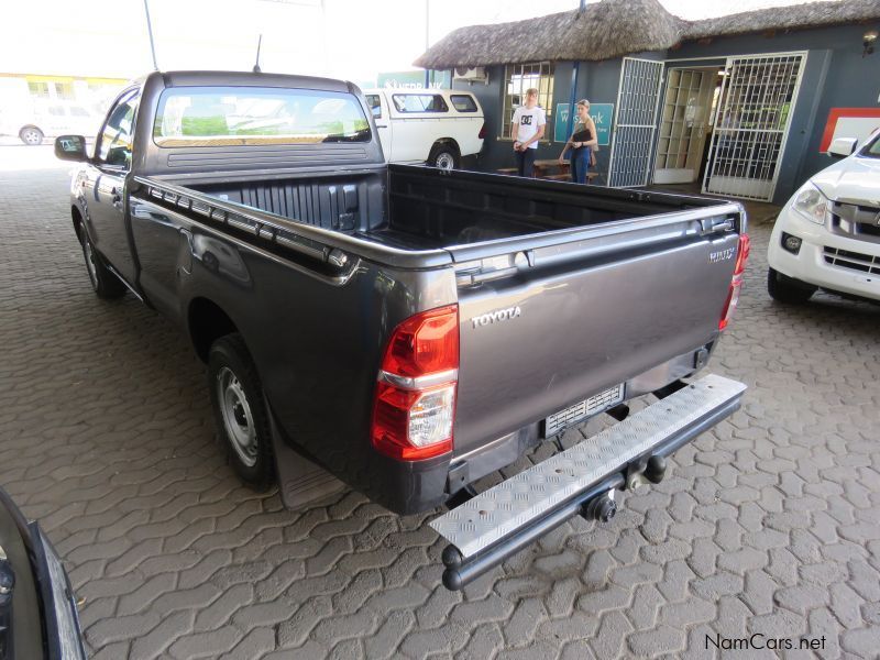 Toyota HILUX 2000 VVTI A/CON in Namibia