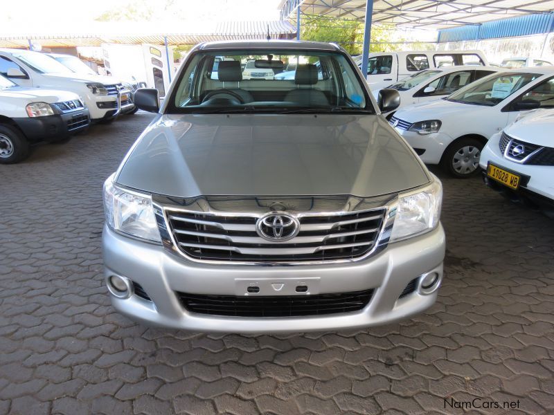 Toyota HILUX 2000 VVTI S A/CON in Namibia