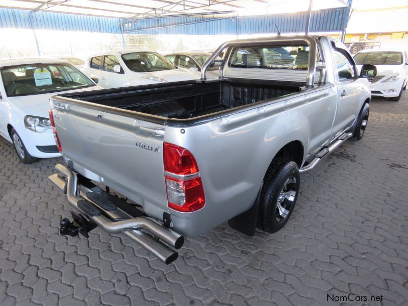Toyota HILUX 2000 VVTI S A/CON in Namibia