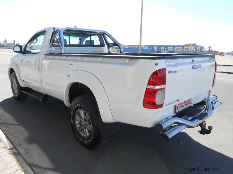 Toyota HILUX 3.0 D4D LEGEND 45 R/B S/C  LWB in Namibia