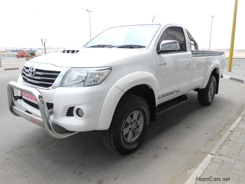 Toyota HILUX 3.0 D4D S/C LEGEND 45 R/B 4x2 in Namibia