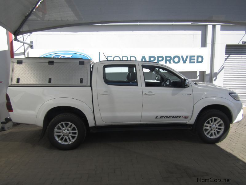 Toyota HILUX 30D-4D 4X4 LEGAND 45 D/C 4X4 in Namibia