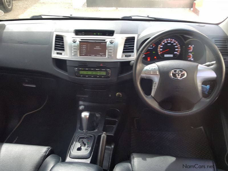 Toyota HILUX V6 4.0 A/T LEGEND 45 in Namibia
