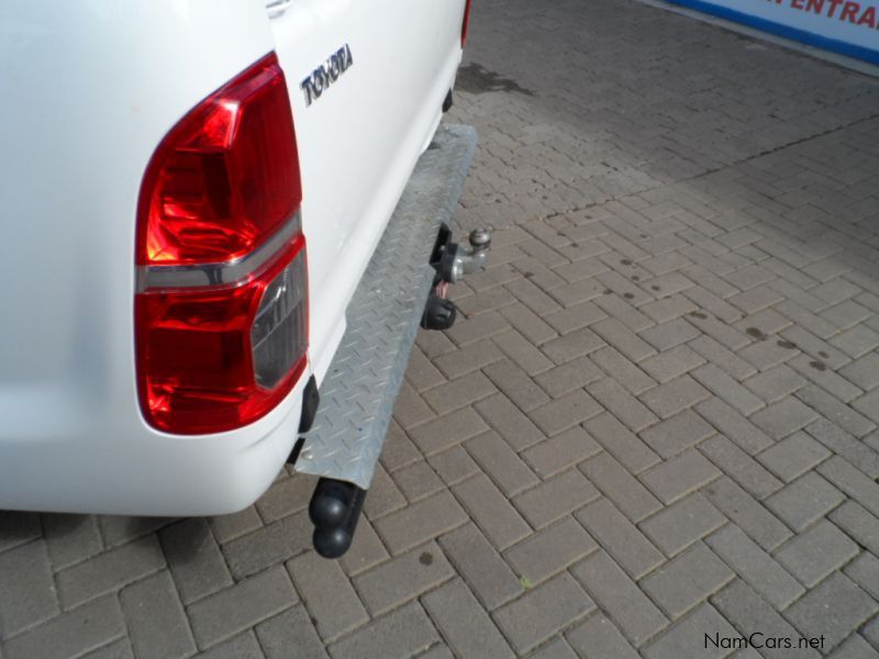 Used Toyota Hilux 2.0 VVTi LWB | 2015 Hilux 2.0 VVTi LWB ...