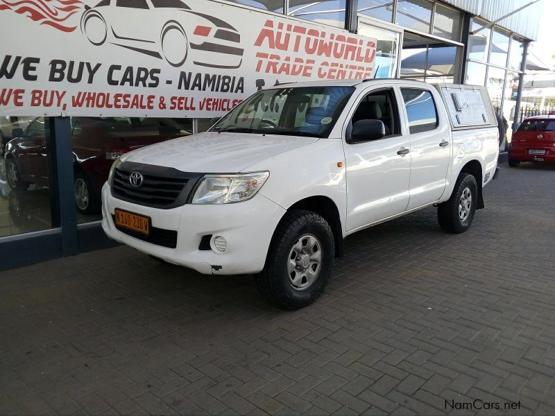 Toyota Hilux 2.5 D4D SRX 4x4 DC Manual in Namibia