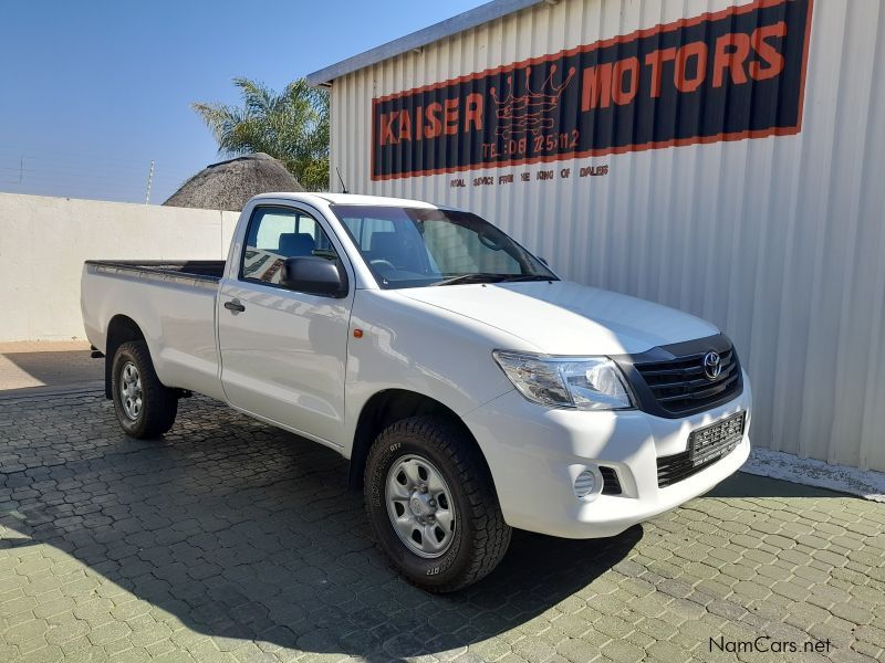 Toyota Hilux 2.5 D4D SRX in Namibia
