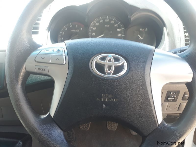 Toyota Hilux 2.5 D4D SRX D/C 4x4 in Namibia