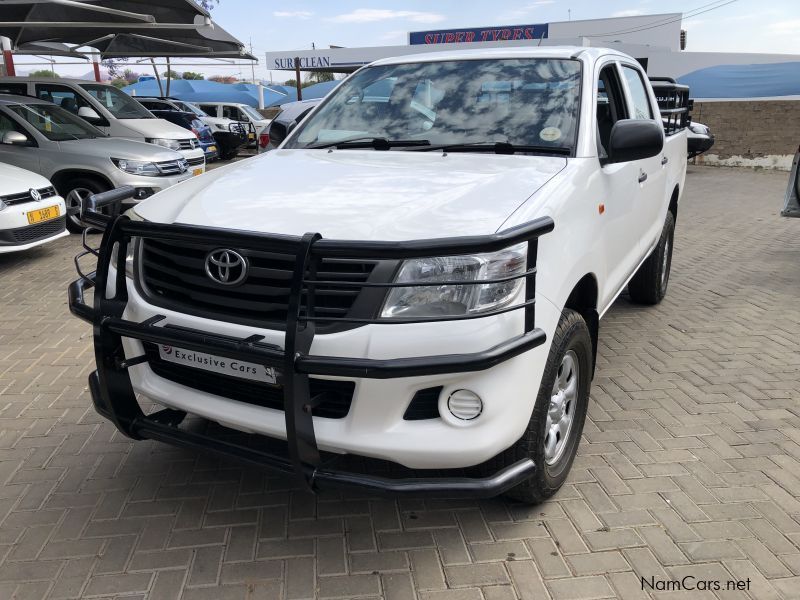 Toyota Hilux 2.5 SRX 4x4 Man in Namibia