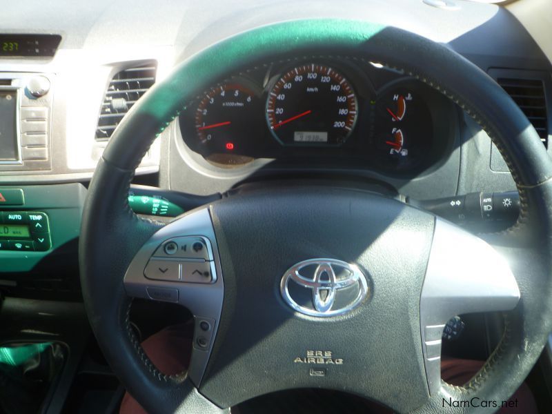Toyota Hilux 3.0 D4D 4x4 D/CAB Legend 45 Automatic in Namibia