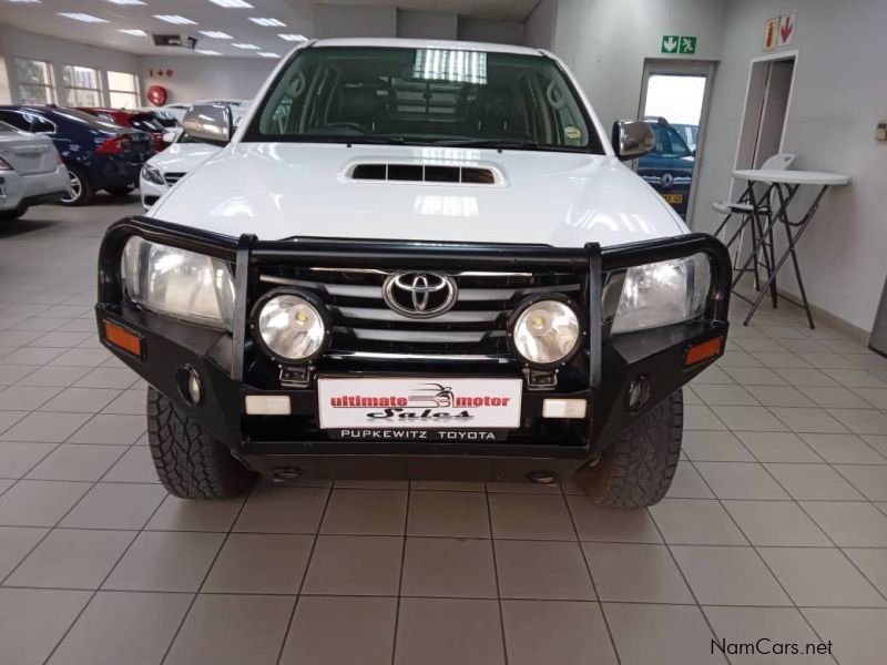 Toyota Hilux 3.0 D4D Legend 45 D/Cab A/T 4x4 in Namibia