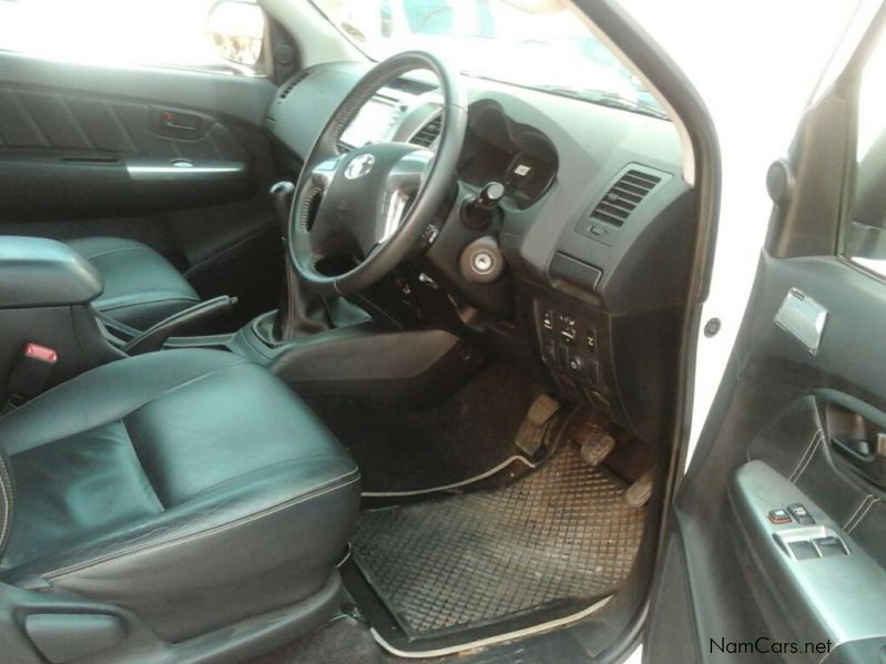 Toyota Hilux 3.0 Legend 45 2x4 Club Cab in Namibia