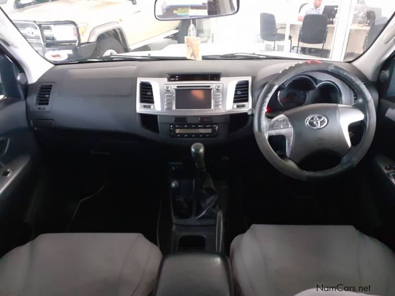 Toyota Hilux 3.0D4d Legend 45 D/C 4x4 in Namibia
