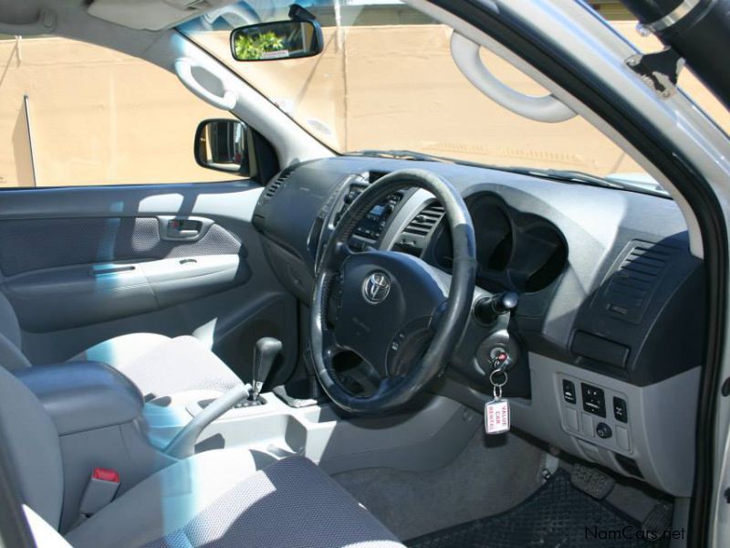 Toyota Hilux 4x4 d/cab 3.0TD D4D in Namibia