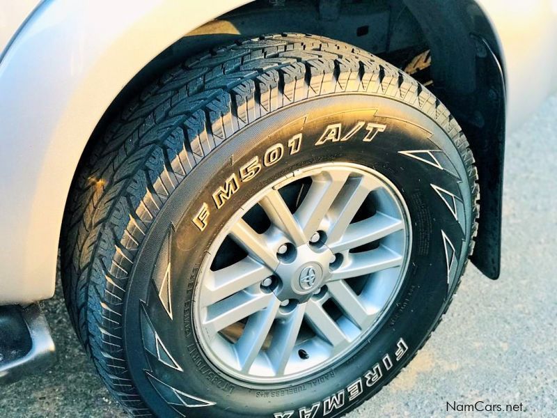 Toyota Hilux Legend 45  2.7 2x4 in Namibia