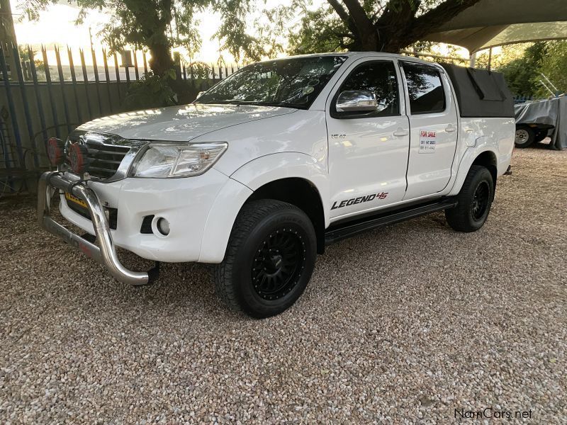 Toyota Hilux Legend 45 V6 Dcab 4x4 in Namibia