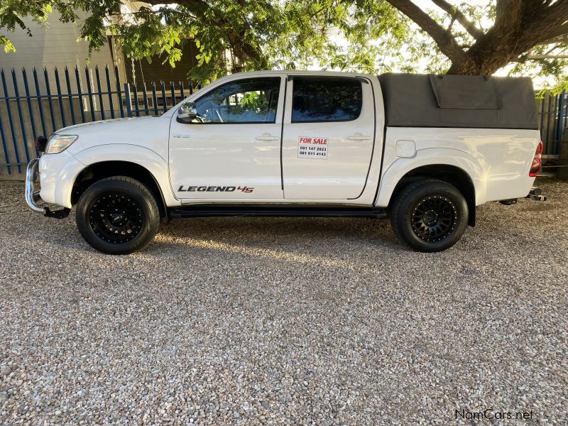 Toyota Hilux Legend 45 V6 Dcab 4x4 in Namibia